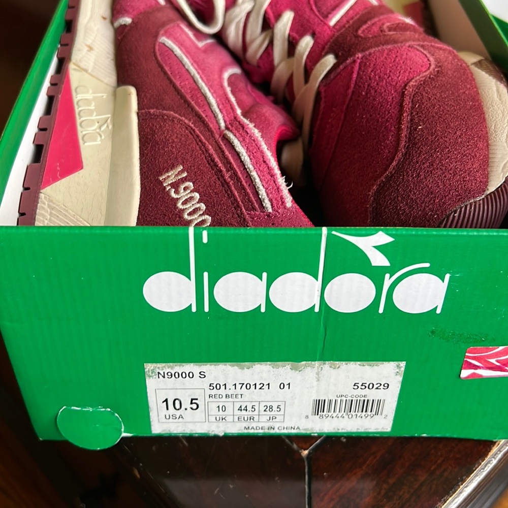 Diadora N9000 S with extra shoe strings lightly worn.